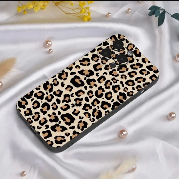 Leopard Pattern Case For iPhone 15 Pro Max - KHAKI-SALE - Picture 4 of 6